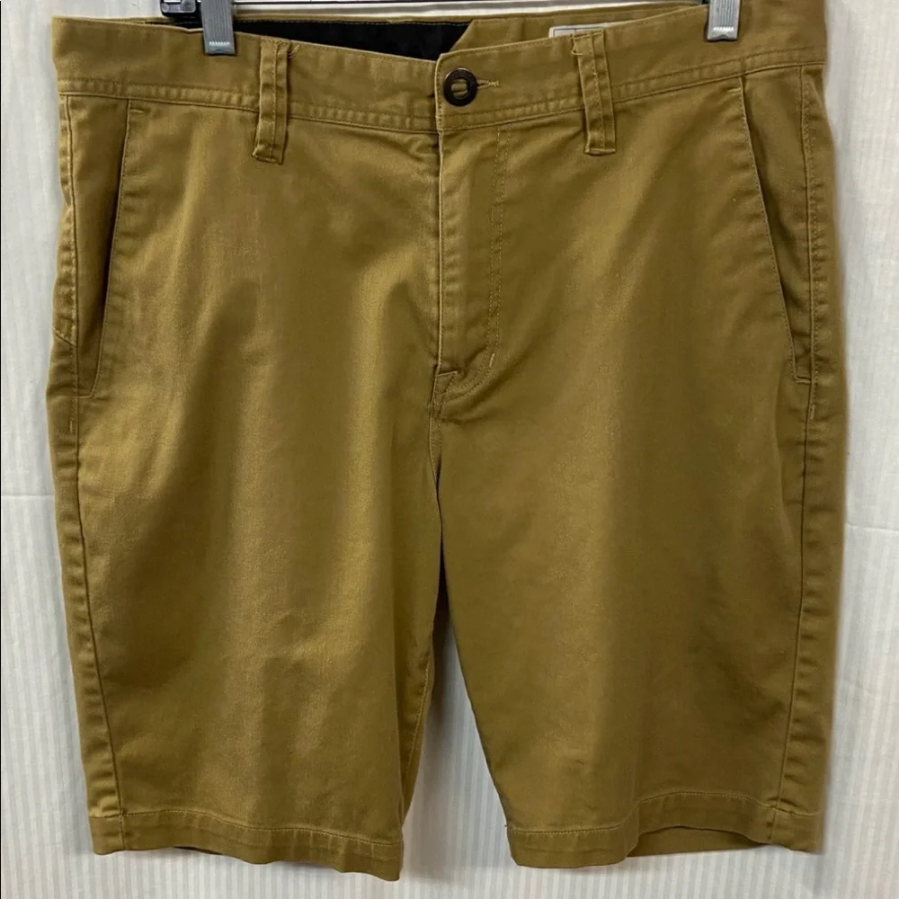 Volcom Shorts - Picture 1 of 3